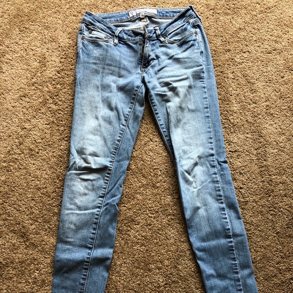 Skinny blue jeans